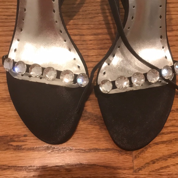 New BCBG ankle strap sandal black 7.5 - Picture 4 of 8